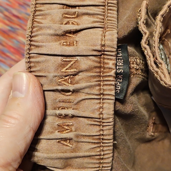 American Eagle Outfitters Tan Joggers NWT - Picture 12 of 13